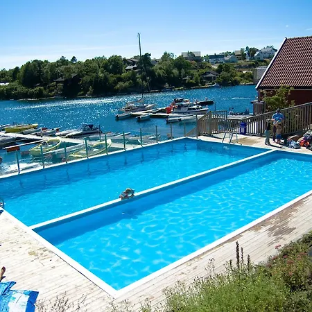 Semesteranläggning (resort) Tregde Ferie 3*